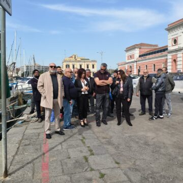 PESCA: FEDERAZIONE ARMATORI SICILIANI, STOP SCIOPERO MA PESCHERECCI RESTANO FERMI. “GOVERNO INTERVENGA SU CARBURANTE O SARÀ PROTESTA DURA”