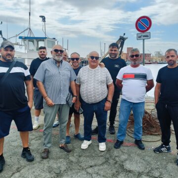 IMG_20260923_161735 CARO GASOLIO, LA PESCA SICILIANA SI MOBILITA: IL 22 OTTOBRE ARMATORI E PESCHERECCI VERSO LO STRETTO DI MESSINA