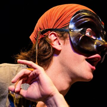 c303a4d2-0e09-420b-9e72-efe6fedb19cf “La Commedia scende in piazza”: dal 7 all’11 ottobre il Teatro Stabile di Catania porta la Commedia dell’Arte nel cuore della città