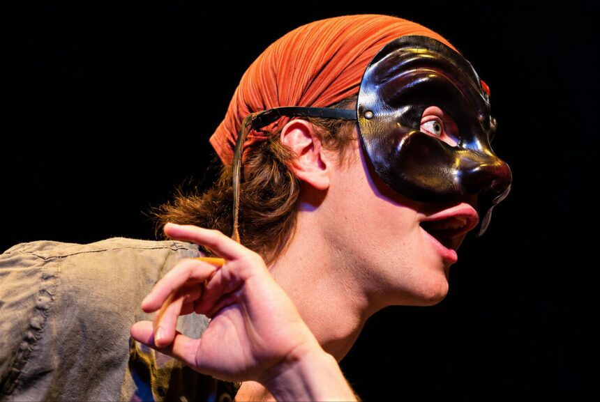 c303a4d2-0e09-420b-9e72-efe6fedb19cf “La Commedia scende in piazza”: dal 7 all’11 ottobre il Teatro Stabile di Catania porta la Commedia dell’Arte nel cuore della città